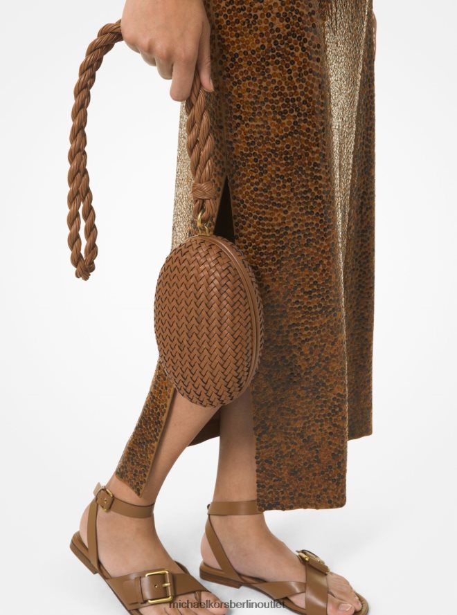 Zubehör de Michael Kors Frauen Kollektion Joni, handgewebte Minaudiere aus Leder Kastanie 404V221640