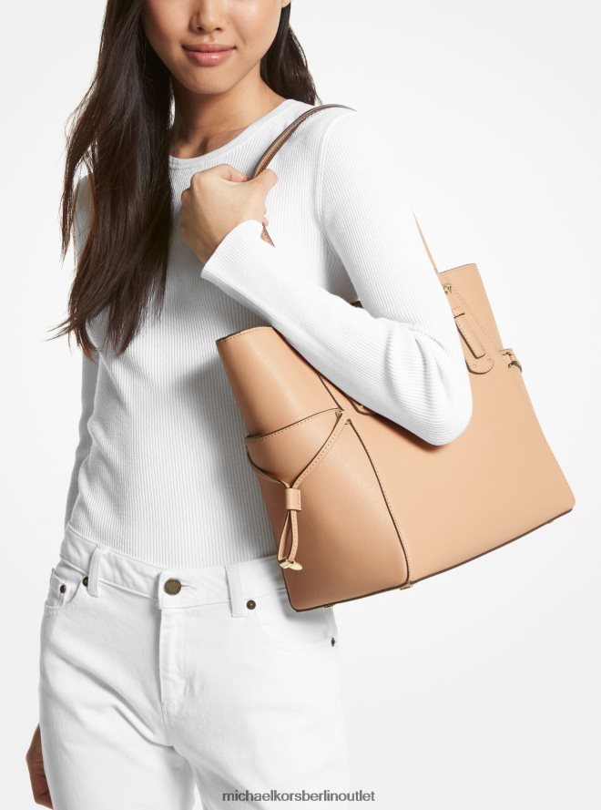 Zubehör de Michael Kors Frauen Kleine Voyager-Einkaufstasche aus Saffiano-Leder Auster 404V221066