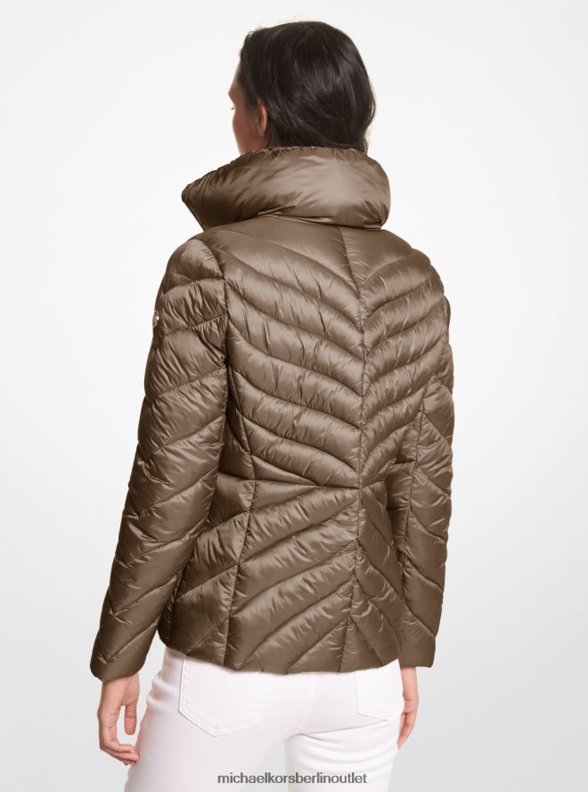 Kleidung de Michael Kors Frauen Gesteppte, verstaubare Pufferjacke aus Nylon Oliven-Kombination 404V22291