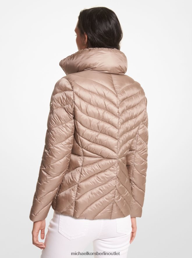 Kleidung de Michael Kors Frauen Gesteppte, verstaubare Pufferjacke aus Nylon Taupe 404V22289