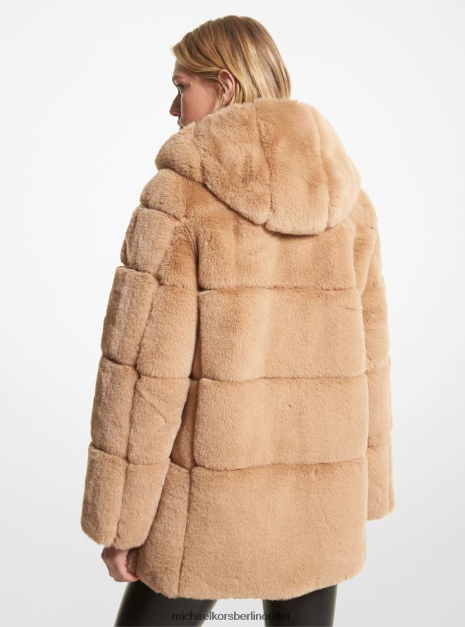 Kleidung de Michael Kors Frauen Steppjacke aus Kunstpelz Kamel 404V22239