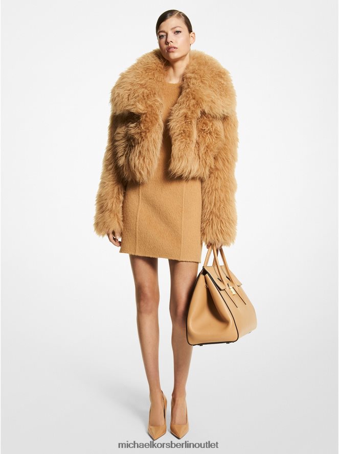 Kleidung de Michael Kors Frauen Kollektion gestrickter Lammfell-Bolero Kamel 404V223629