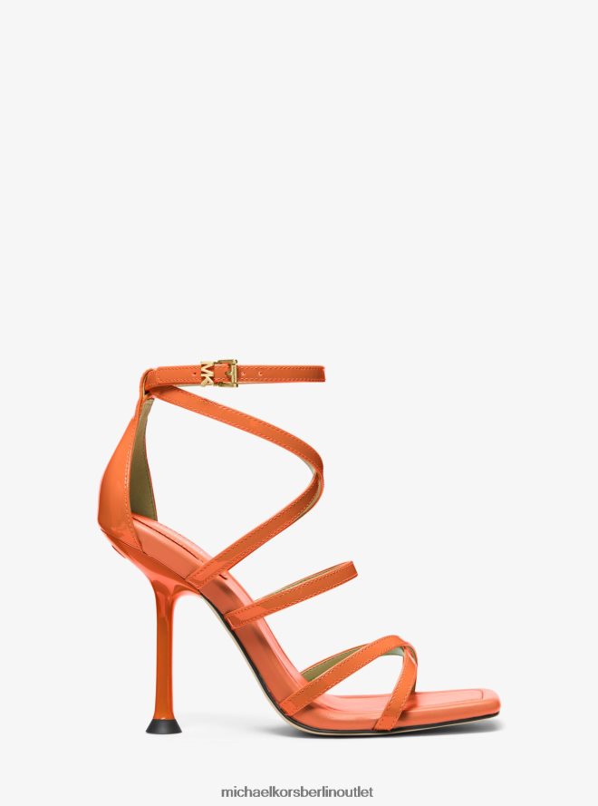 Schuhe de Michael Kors Frauen Imani-Lackledersandale Aprikose 404V221861